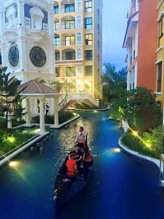 เวเนเชียน ซิกเนเจอร์ คอนโด รีสอร์ต พัทยา